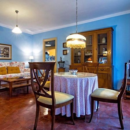 Apartamento En Un Dormitorio En Plaza Alfaro Sevilla Eksteriør bilde